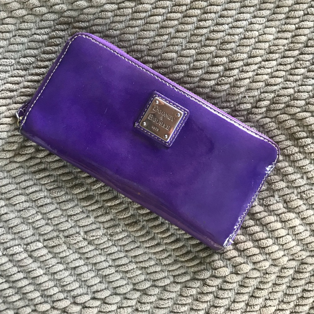 Dooney & Bourke leather wallet